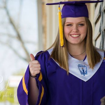 Moosli Photography - Senior Portraits - Event Photography Near Me Moosli Photography - Senior Portraits - Event Photography Near Me