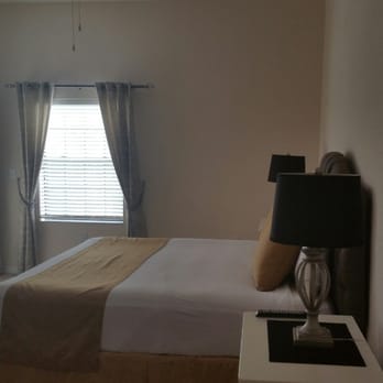Caribe Cove - Master bedroom - Hotels Near Me - Kissimmee, Florida Caribe Cove - Master bedroom - Hotels Near Me - Kissimmee, Florida