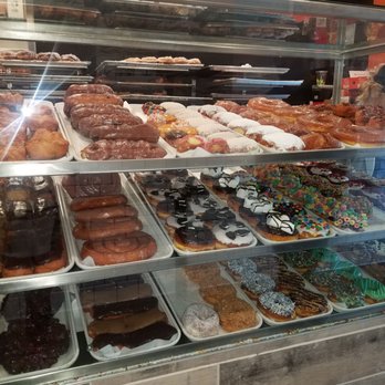 Randy's Donuts - Donuts Near Me - El Segundo, California Randy's Donuts - Donuts Near Me - El Segundo, California