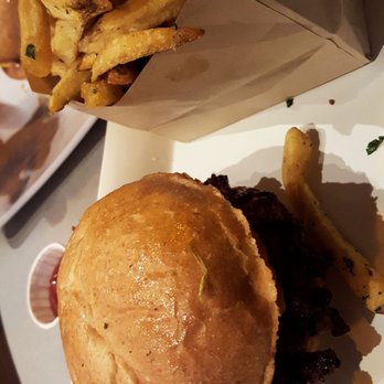 Burger Lounge - Yum. - Burgers Near Me - La Jolla, California Burger Lounge - Yum. - Burgers Near Me - La Jolla, California