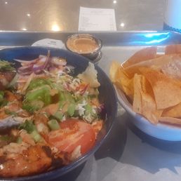 Chicken bowl and chips