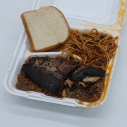 Dock's Fish - Jerk fish combo with rice/beans and spaghetti
