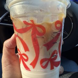 Iced Caramel Macchiato