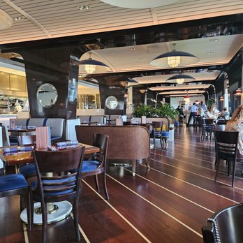 Seafood Bar at The Breakers - Seafood Near Me - Palm Beach, Florida Seafood Bar at The Breakers - Seafood Near Me - Palm Beach, Florida