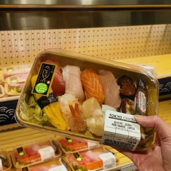 Tokyo Central - Fresh Nigiri | @ifoodiejenn - International Grocery Near Me - Emeryville, California Tokyo Central - Fresh Nigiri | @ifoodiejenn - International Grocery Near Me - Emeryville, California
