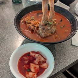 Friday special spicy pork bone soup with rice/noodle