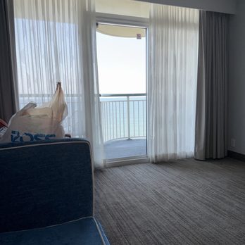 Hampton Inn & Suites Myrtle Beach/Oceanfront - Hotels Near Me - Myrtle Beach, South Carolina