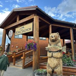 Grizzly Burger - Exterior shot