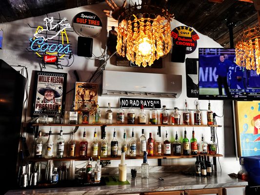 Willie's Joint BAR and GRILL by null