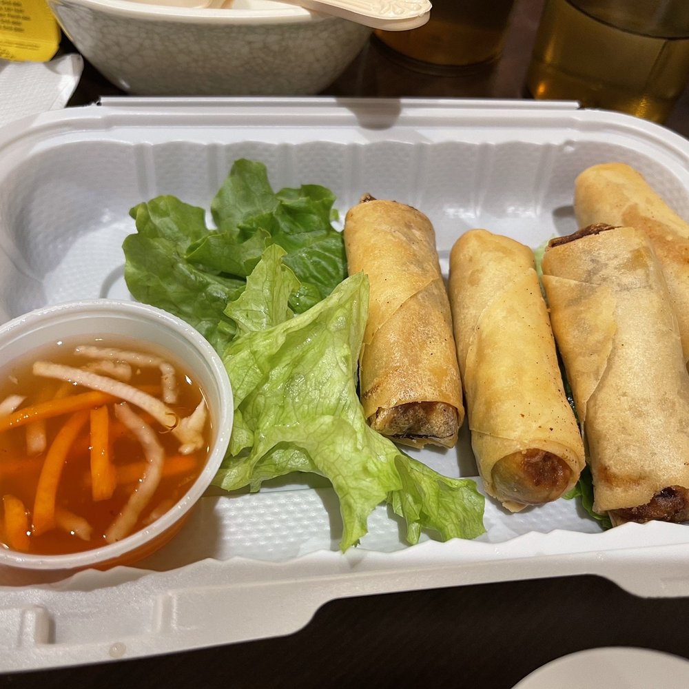 Pho Che - 1. Spring Roll - Vietnamese Near Me - Flushing, New York Pho Che - 1. Spring Roll - Vietnamese Near Me - Flushing, New York