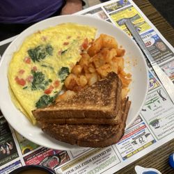 Broadalbin Diner - Omelette and home fries