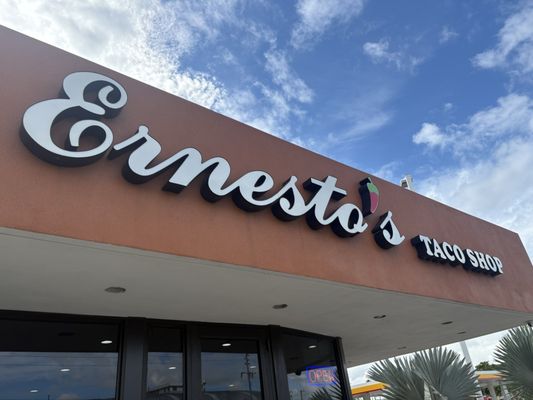 Ernesto's Taco Shop by null