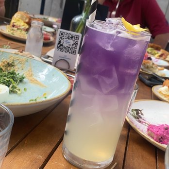 Two Hands - lavender lemonade - Cocktail Bars Near Me - Austin, Texas