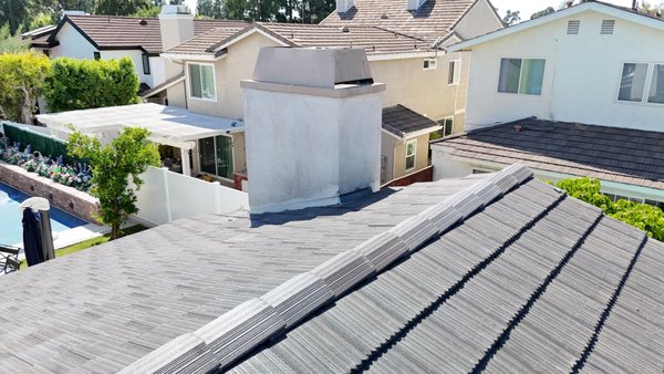 Professional Roofing Logo