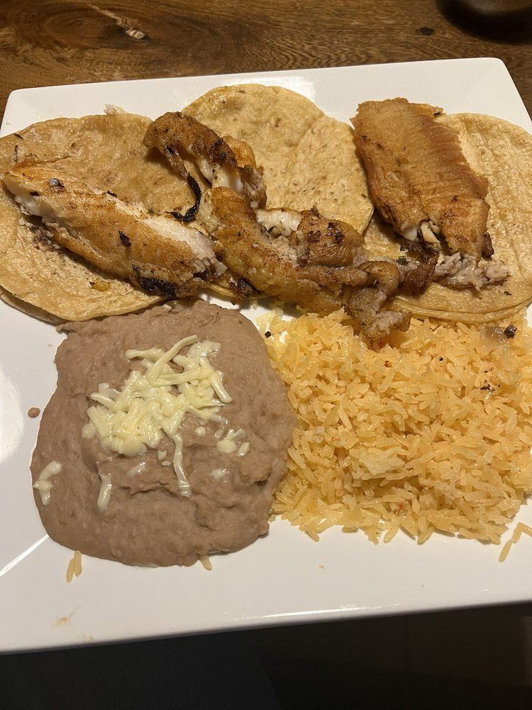 Plaza Azteca Mexican Restaurant — Mexican restaurant in Toledo