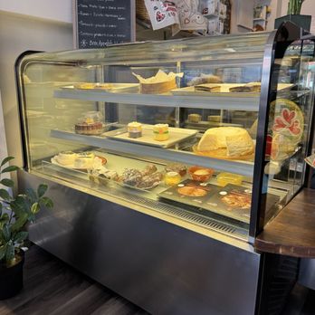 Casa Das Natas - Desserts Near Me - Millburn, New Jersey