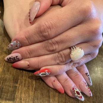 Dash Nail Bar - Birthday Nails! Cindy didn't disappoint - Nail Salons Near Me - Katy, Texas