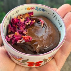 Heart To Hearth - Avocado chocolate mousse with a touch of rose water
refined sugar free