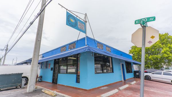Cuatro Esquinas Restaurant by null