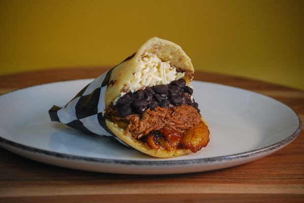 Doggi's Arepa Bar by null