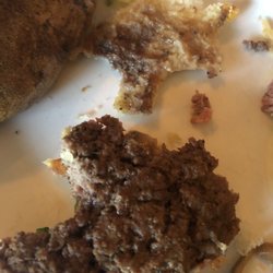 Drugan's Castle Mound Golf Course - Burger falling off onto bun