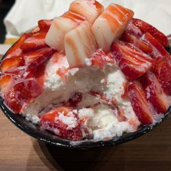 Sul & Beans - Strawberry wrapped throughout the ice and inside too!
