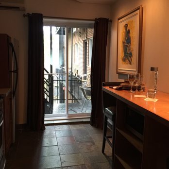 Hotel Kutuma - Hotels Near Me - Montreal, Quebec