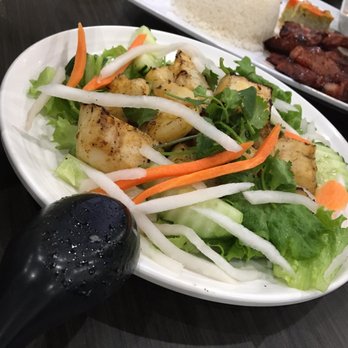 Nho Kitchen - Sauté Squid! No sauce, but you can make your own with Hoisin sauce and Sriracha sauce* they have available on the table - Vietnamese Near Me - Fresno, California Nho Kitchen - Sauté Squid! No sauce, but you can make your own with Hoisin sauce and Sriracha sauce* they have available on the table - Vietnamese Near Me - Fresno, California