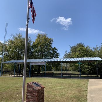 Hutchison Park - Pavilion. There is a bbq back there. - Parks Near Me - McAlester, Oklahoma Hutchison Park - Pavilion. There is a bbq back there. - Parks Near Me - McAlester, Oklahoma