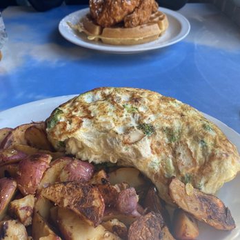 Brownstone Pancake Factory - Protein Omelette & Fried Chicken and Waffle - Breakfast & Brunch Near Me - Edgewater, New Jersey