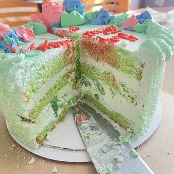 Delicieuse Princesse Bakery - Coconut Pandan Cake - Bakeries Near Me - Oakland, California Delicieuse Princesse Bakery - Coconut Pandan Cake - Bakeries Near Me - Oakland, California