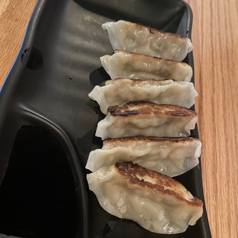 Mian Noodle House - Small 6 Piece Pork Dumpling Plate - Ramen Near Me - Fredericksburg, Virginia