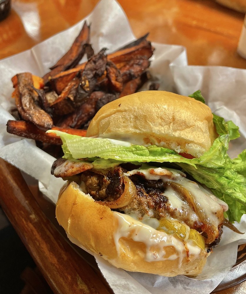 GABBY’S BURGERS 267 Photos & 527 Reviews Burgers 493 Humphreys St