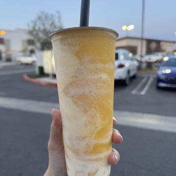 OMOMO Tea Shoppe - mango tornado - Bubble Tea Near Me - Brea, California OMOMO Tea Shoppe - mango tornado - Bubble Tea Near Me - Brea, California