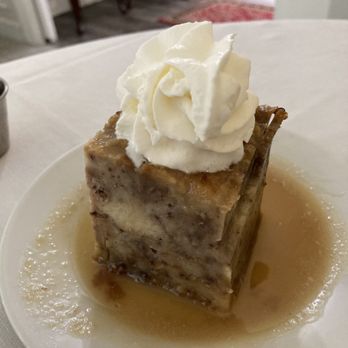 The Smithfield Inn Restaurant & Tavern - Bread Pudding - Bed & Breakfast Near Me - Smithfield, Virginia The Smithfield Inn Restaurant & Tavern - Bread Pudding - Bed & Breakfast Near Me - Smithfield, Virginia