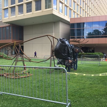 Three Rivers Arts Festival at Arts Landing - Working on the sculpture is challenging on a windy day. - Festivals Near Me - Pittsburgh, Pennsylvania
