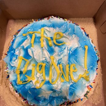Sugar Plum Bakery - Smash cake - Bakeries Near Me - Virginia Beach, Virginia