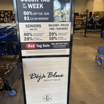 Deja Blue Boutique  - Thrift Stores Near Me - Las Vegas, Nevada