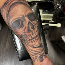 So Loco Tattoo Studio