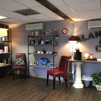 Alan Reed - Reception Waiting Room - Hair Salons Near Me - Doylestown, Pennsylvania