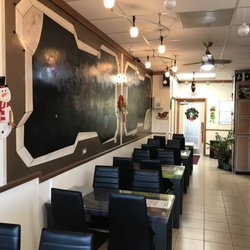Cafe Monte Carlo - Inside dining