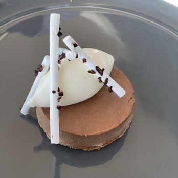 Restaurant 917 - Mocha Gateau - New American Near Me - Carson, California Restaurant 917 - Mocha Gateau - New American Near Me - Carson, California