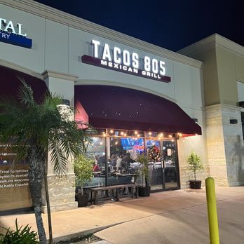 Tacos 805 - Outside - Mexican Near Me - Simi Valley, California