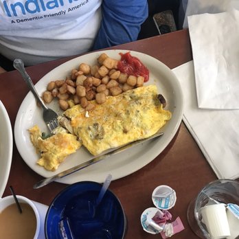 Downtown Olly's - Omelette and potatoes - American Near Me - Indianapolis, Indiana