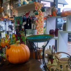 Georgia Winery Tasting Room - Artists display their works here.