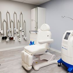 Lucie Capek, MD Plastic Surgery & MedSpa