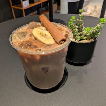 Kamari Coffee - Banana Bread Latte (iced) - Coffee & Tea Near Me - San Francisco, California