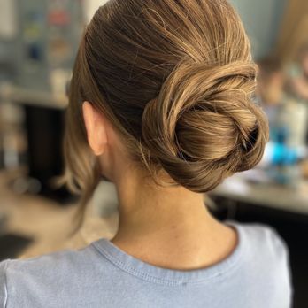 Salon Aster - Hair Stylists Near Me - Chicago, Illinois