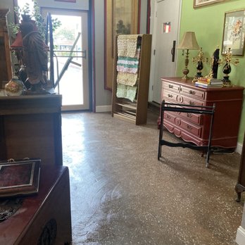 Collector’s Pride - Antiques Near Me - Jackson, California