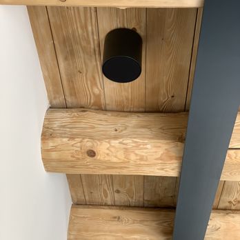 Audio Specialist - Surround a soffitto con un diffusore della Laboratorio Audio per degli effetti sonori stupendi e perfettamente integrato - Home Theatre Installation Near Me - Chieri, TO Audio Specialist - Surround a soffitto con un diffusore della Laboratorio Audio per degli effetti sonori stupendi e perfettamente integrato - Home Theatre Installation Near Me - Chieri, TO